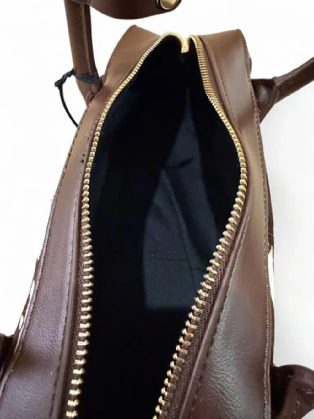 House of Harlow 1960 - Cow Print Barrel Shoulder Purse- Brown/White- NWT - Picture 11 of 12